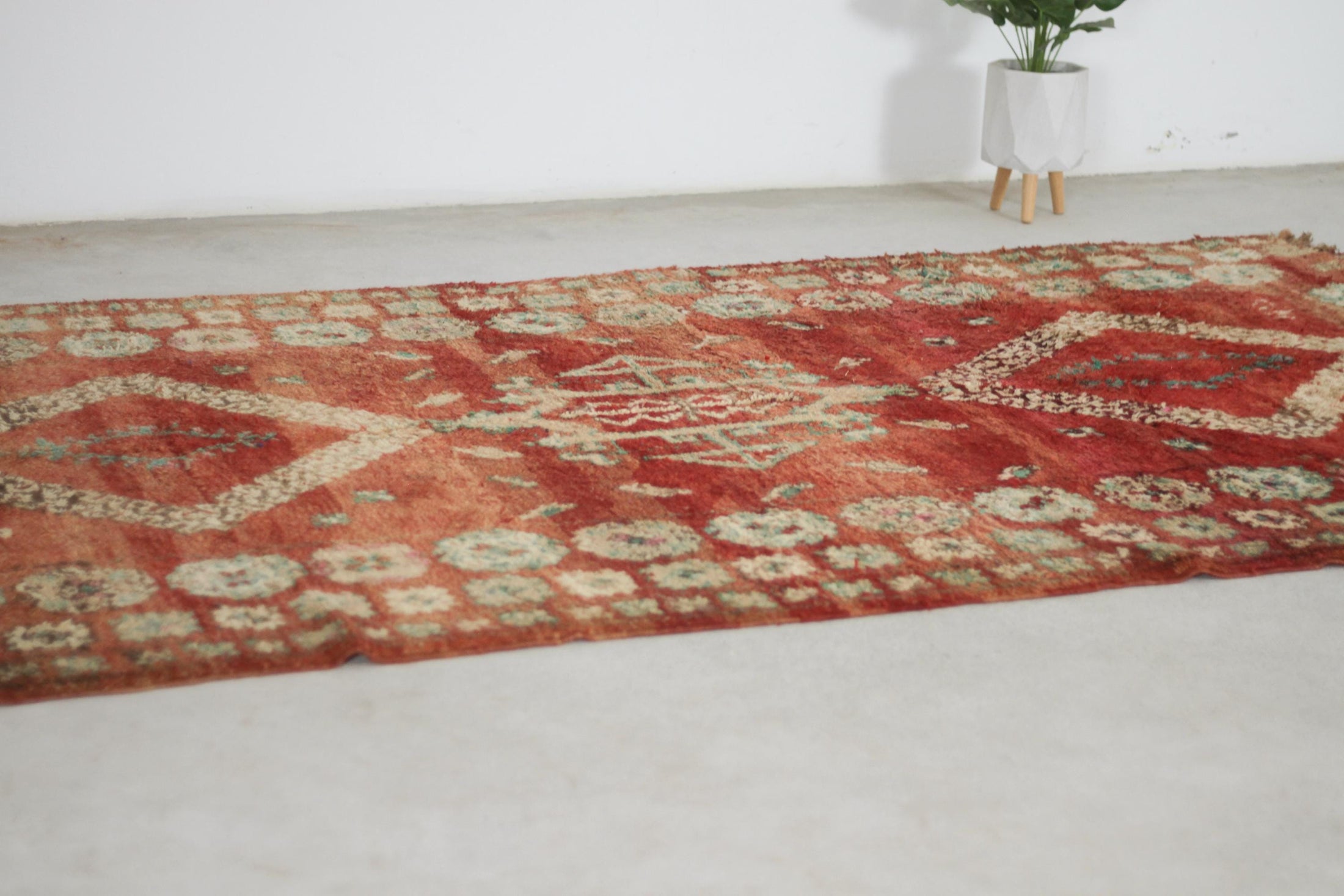 Vintage Moroccan Rug – Handmade Wool Berber rug, 6x11 ft – Red beni mguild rug