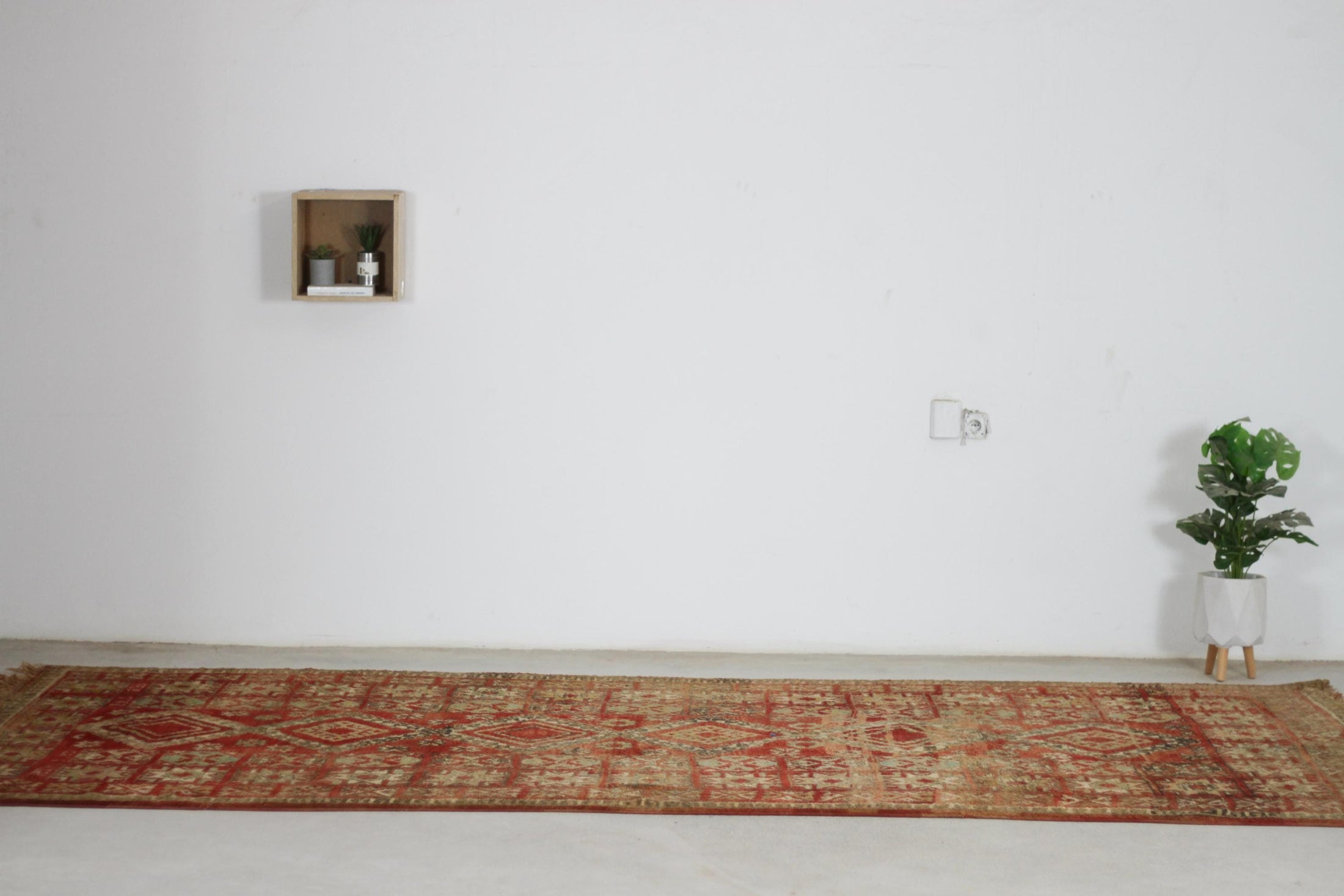 Vintage Moroccan Rug – Handmade Wool Berber rug, 6x12 ft – Brown beni mguild rug