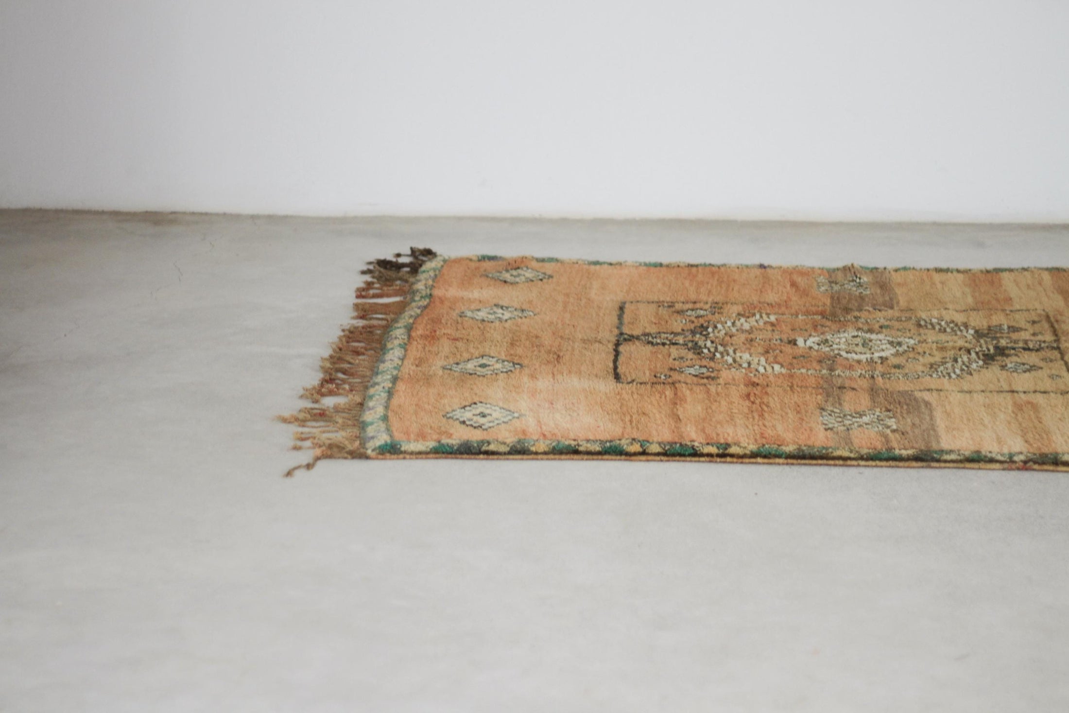 Vintage Moroccan Rug – Handmade Wool Berber rug, 6x8 ft – Brown beni mguild rug