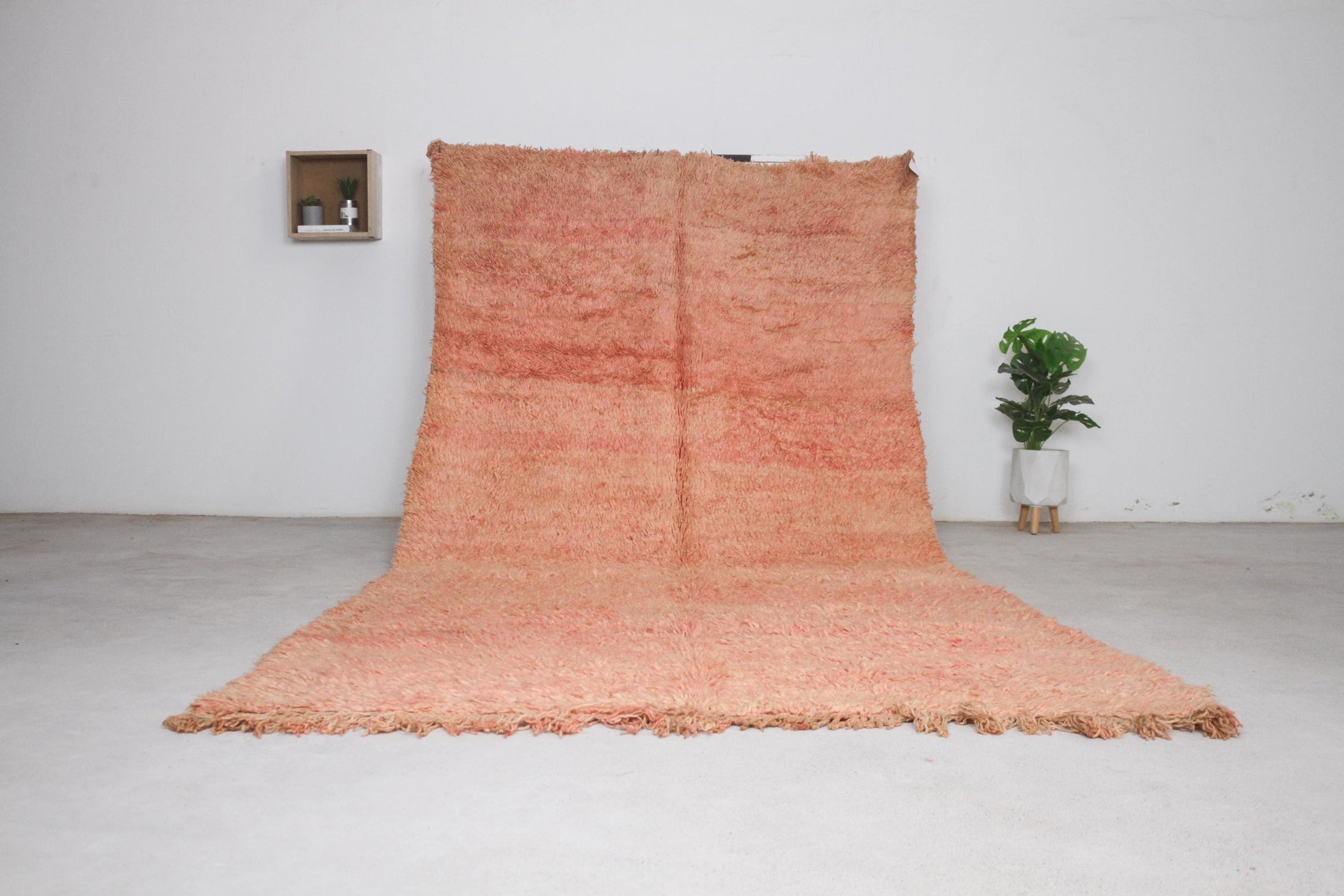Vintage Moroccan Rug – Handmade Wool Berber rug, 5.5x11 ft – Pink beni mguild rug
