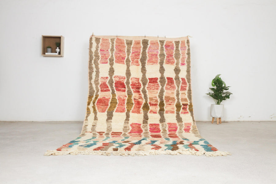 Cream Boujaad-style Moroccan rug No. bj-34, all-over pattern, full view