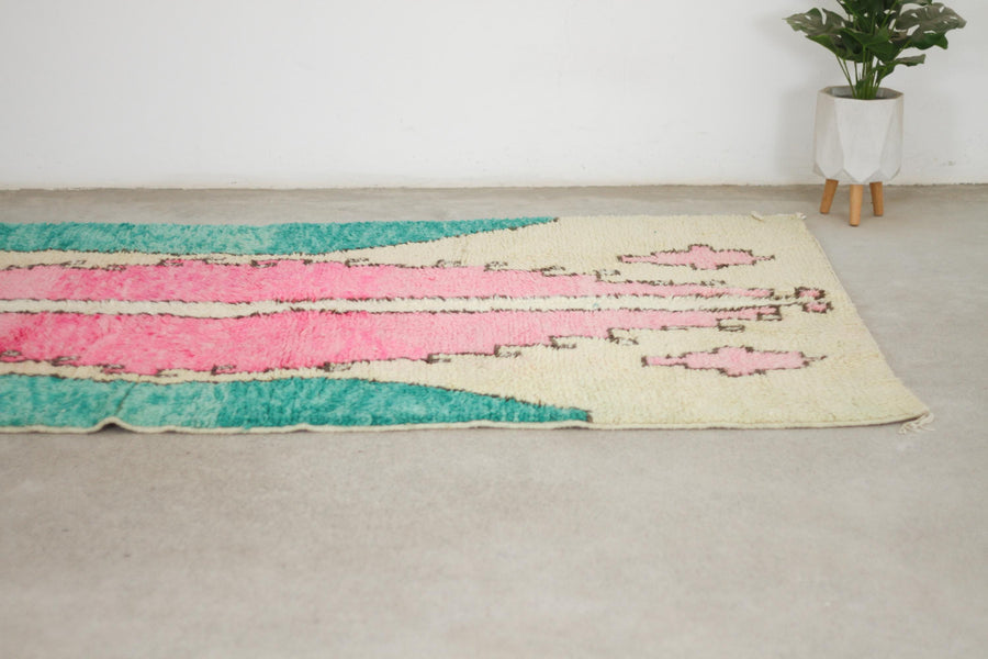 Cream and Pink Boujaad-Style Moroccan Rug, 5'0" x 8'0" – No. bj-27