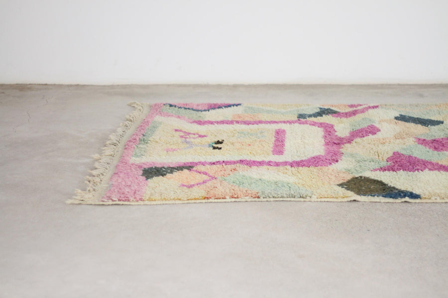 Cream and Pink Boujaad-Style Moroccan Rug, 5'3" x 8'2" – No. bj-22